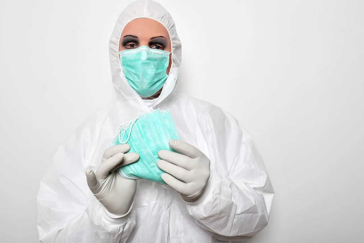 face-mask-5024659_1280